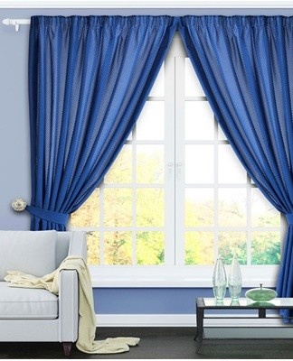 Experts believe that intricate shades of blue will be the most popular curtain color in the upcoming season.