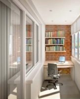 Ideas for decorating a workplace on a balcony or loggia and office design options