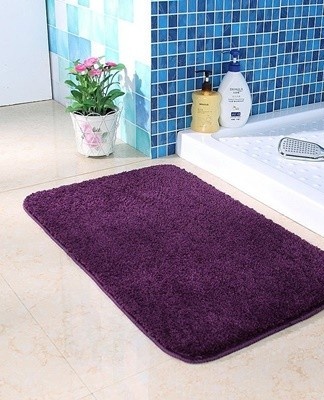 Combination mats are also available, in which natural and synthetic materials are combined.