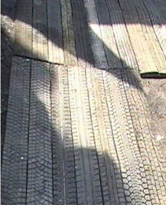 Edges are used to securely fasten rubber flooring.