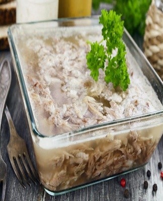 In the freezer, the dish stays fresh for 3 months.