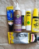 What is the Best Glue for Scrapbooking, Popular Brands and Tips