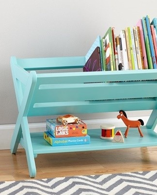 Books can be stored without shelves and cabinets - in organizers.