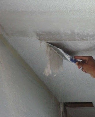 Before construction work, it is necessary to properly prepare the ceiling and the room under it.