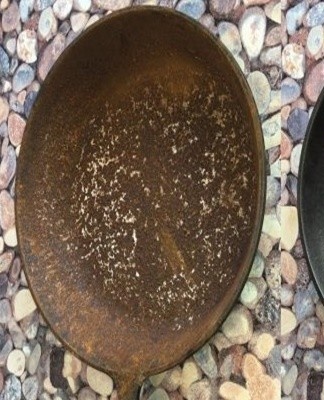 If rust appears, it can be removed with a wire mesh or vinegar solution,