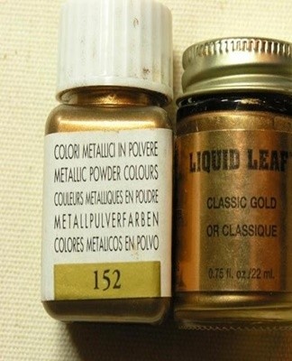 With the help of such material, it is possible to apply a layer that visually resembles a patina.