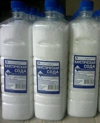 Usually 2-3 kg of granules or powder are taken for cleaning the sewage system per 7 liters of water.