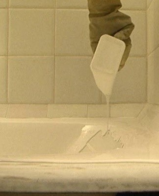 The liquid plastic is completely dry after 24 hours.