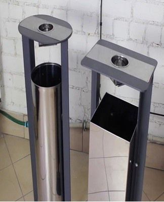 The metal profile is one of the most common materials used to make trash cans.