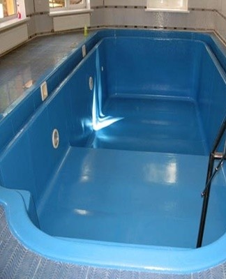 It is not recommended to apply the paint in one thick layer.