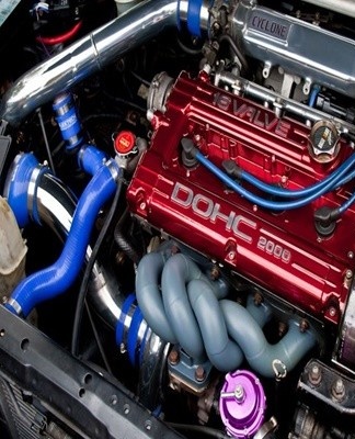 It is recommended to purchase heat-resistant paint for painting heated engine parts.