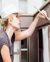 How to repaint a kitchen facade with your own hands and the choice of suitable compositions