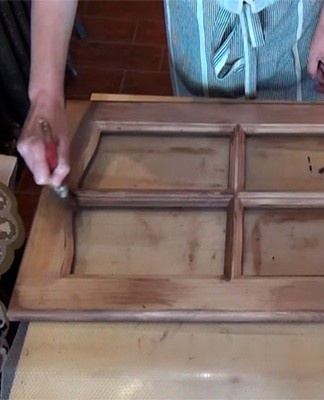 The paint is put in 2-3 layers, laying out the parts on horizontal surfaces to avoid smudging.