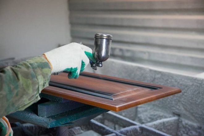 You can paint MDF with paint and varnish over water and solvents.