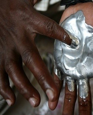 It is recommended to prepare the surface before painting.