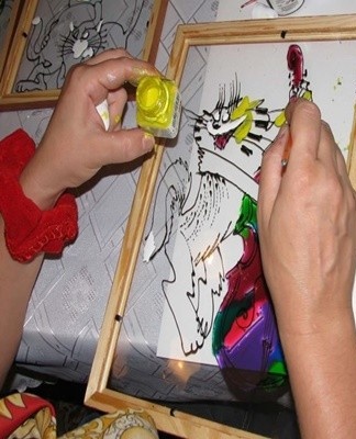 Creating a stained glass window in bulk is an interesting activity that requires attention and patience.