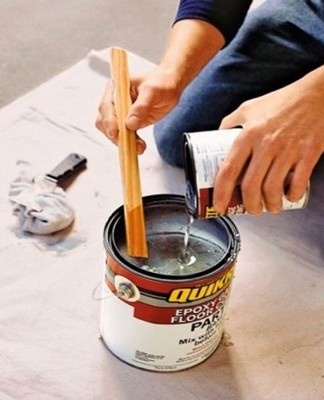 This dye is water-based as a binder.