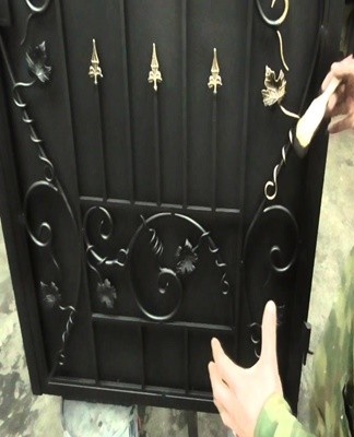 The service life of the coating depends on compliance with the technology.