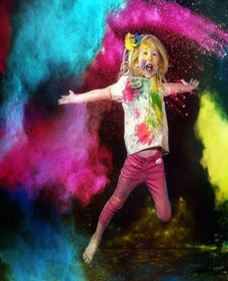 According to Indian tradition, such powder paints are thrown during the festival among the crowd.