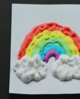 Create voluminous paintings with your own hands and how to paint with puffy compositions