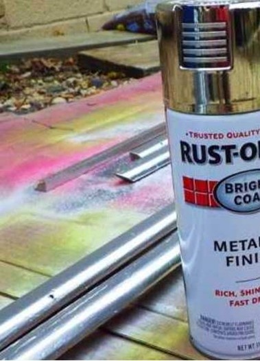 Mirror paint in a balloon