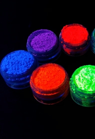 Fluorescent powder